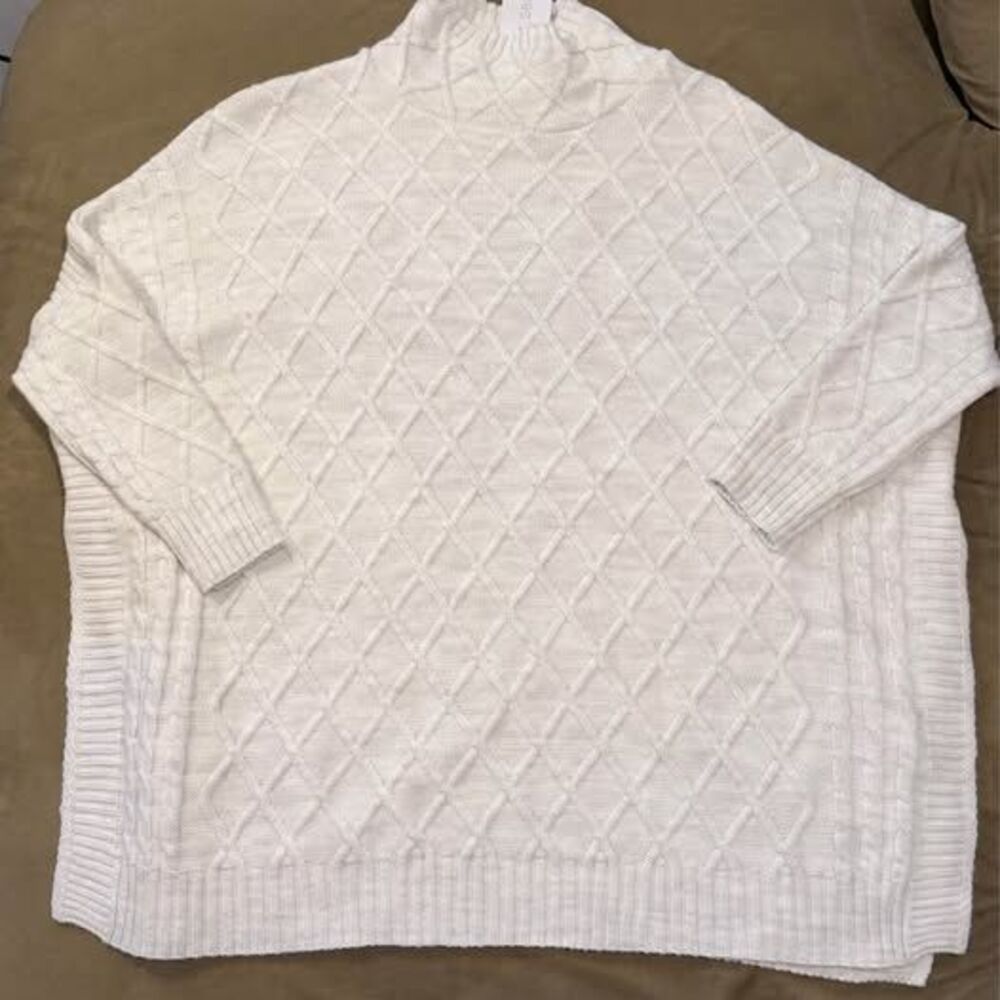 Seaport Travelers White Lisbon Traveler Mock Turtleneck Sweater One Size